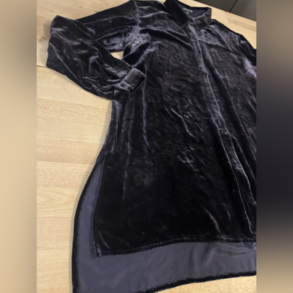 Eileen Fisher classic collared Ink color Velvet silk blend Shirt